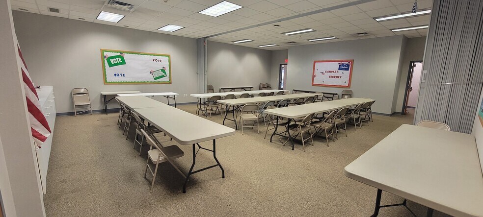 More Photos Of 32 Line St, Dunmore Office For Sale