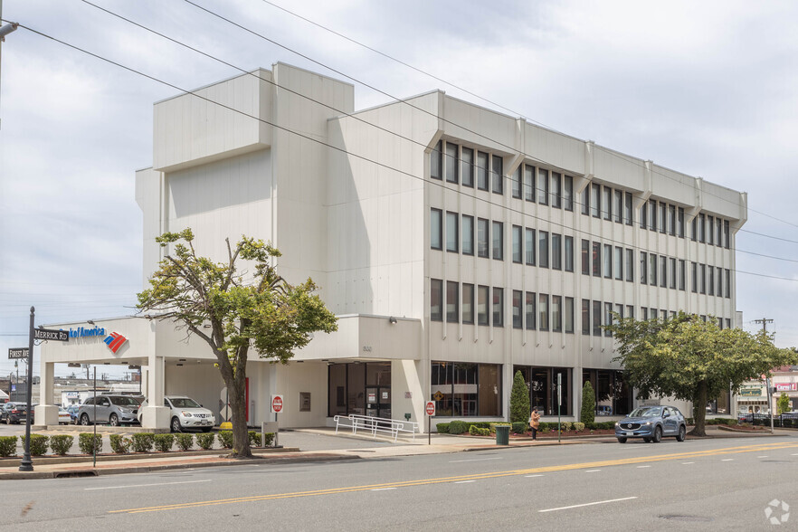 300 Merrick Rd, Lynbrook, NY 11563 - Medical Office For Lease Cityfeet.com