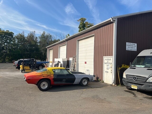 More Photos Of 100 W Main St, Bound Brook Warehouse For Lease