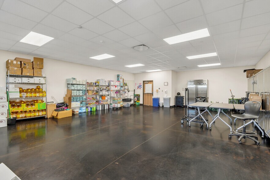 More Photos Of 1905 Jacquelyn Dr, Houston Schools For Lease