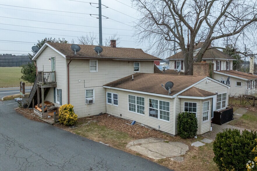 More Photos Of 2109 Main St, Chester Storefront Retail Office For Sale