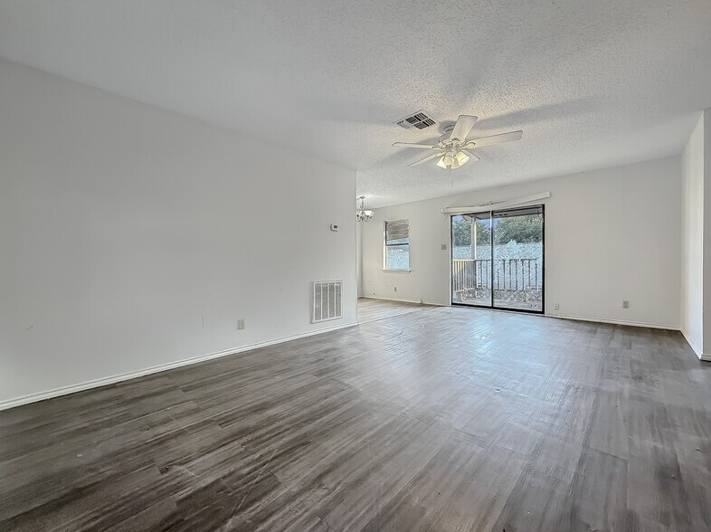 More Photos Of 1870 King David Dr, Three Rivers Apartments For Sale