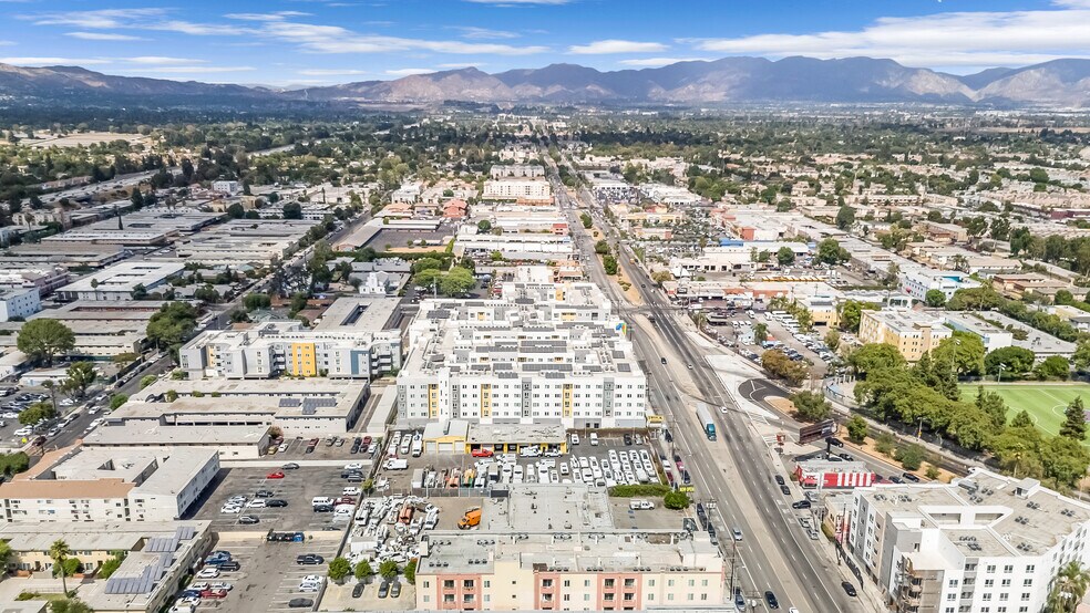 More Photos Of 8759 Sepulveda Blvd, North Hills Health Club For Sale