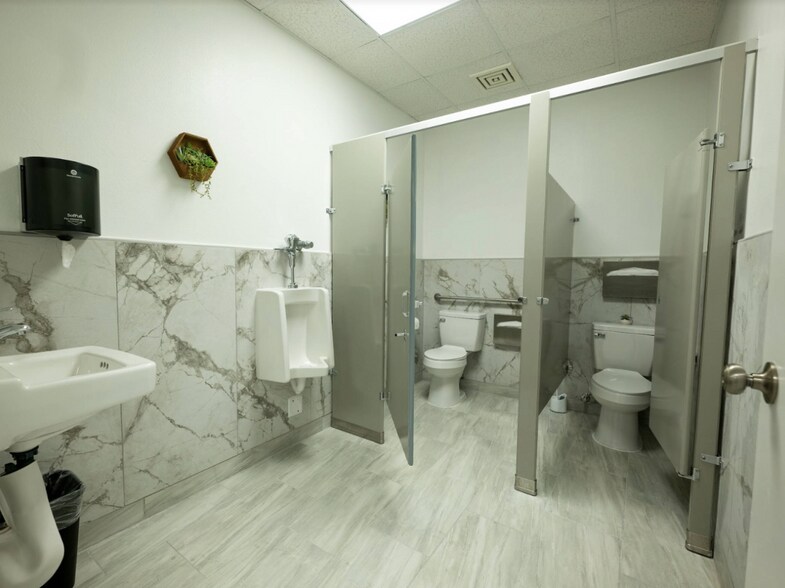 More Photos Of 1408 S Jones Blvd, Las Vegas Office Residential For Sale