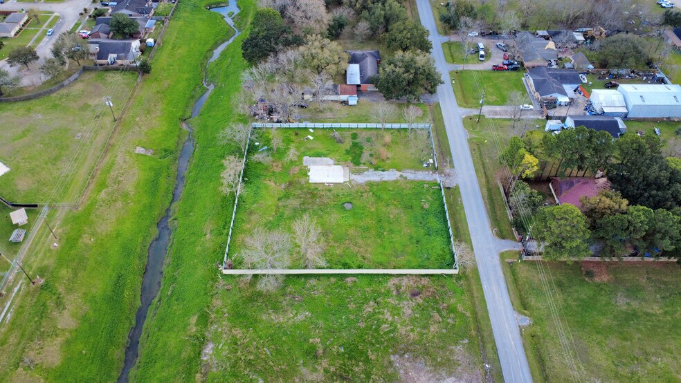 More Photos Of 12033 Bedford St, Houston Land For Sale