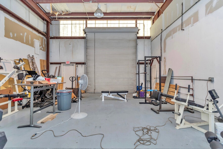 More Photos Of 7365 SW 38th St, Ocala Warehouse For Lease