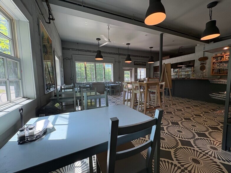 More Photos Of 432 Main Rd, Chesterfield Restaurant For Sale
