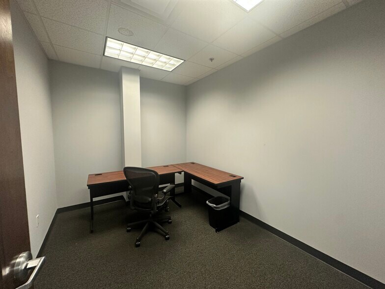 More Photos Of 6525 Shiloh Rd, Alpharetta Office Residential For Sale