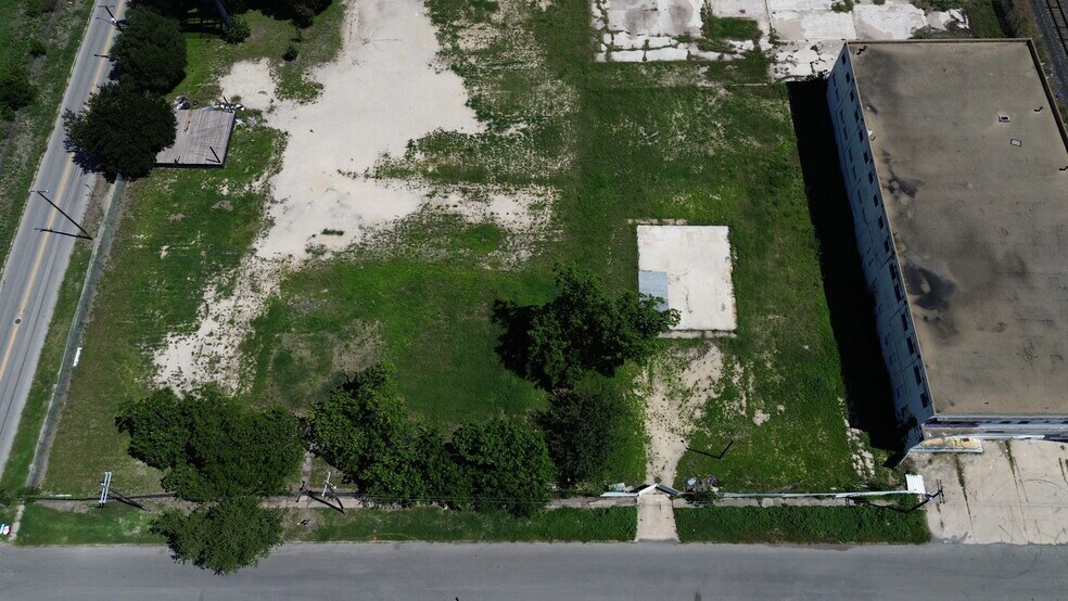 More Photos Of 1010 Hoefgen Avenue, San Antonio Land For Sale