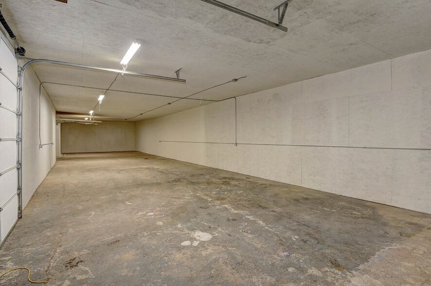 More Photos Of 2940 N Crestline St, Spokane Warehouse For Sale