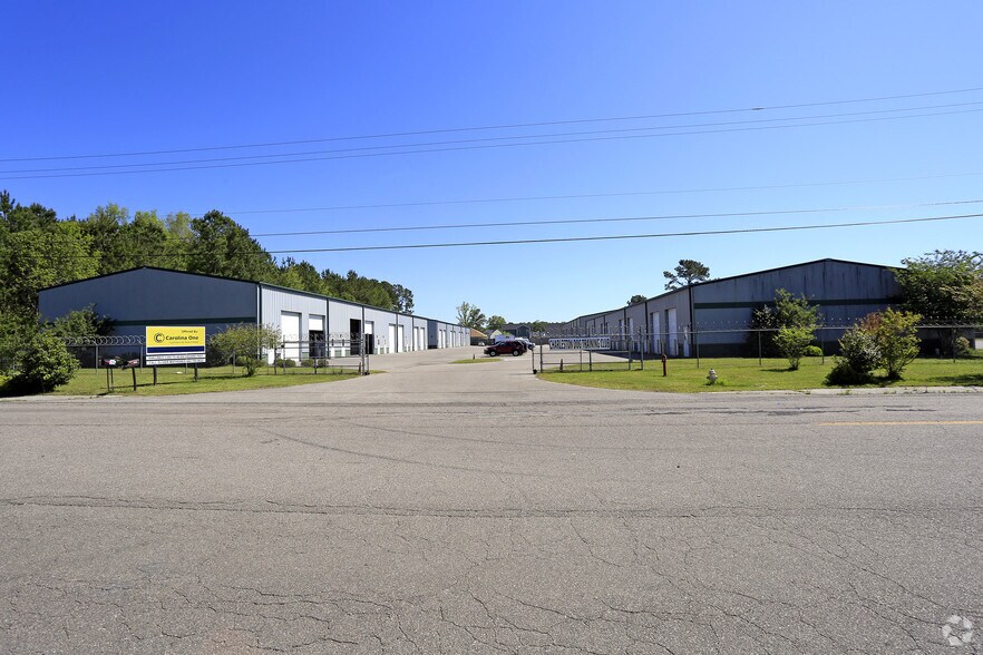 More Photos Of 7644 Southrail Rd, North Charleston Unknown For Lease