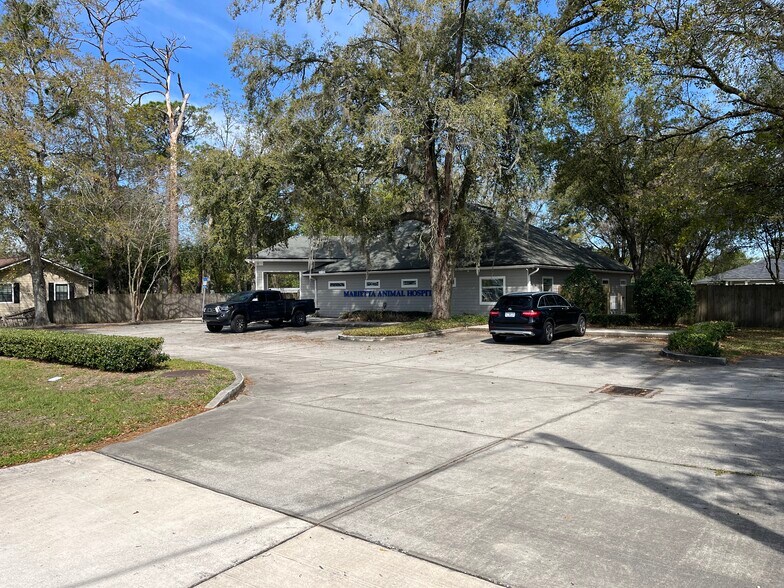 More Photos Of 8141 Ramona Blvd, Jacksonville Medical For Lease