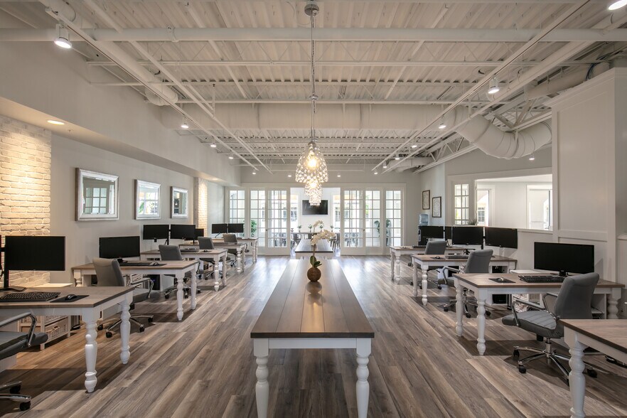 More Photos Of 3983 Destination Dr, Osprey Storefront Retail Office For Sale