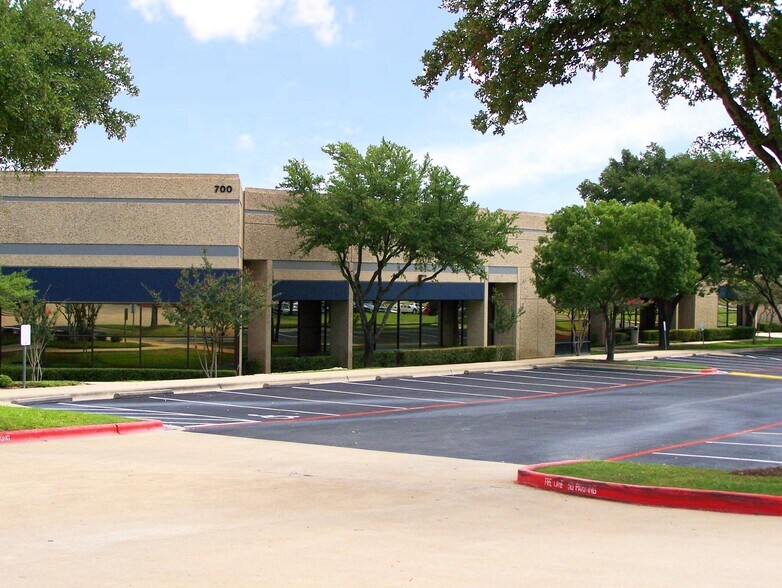 More Photos Of 700 Jeffrey Way, Round Rock Flex For Lease