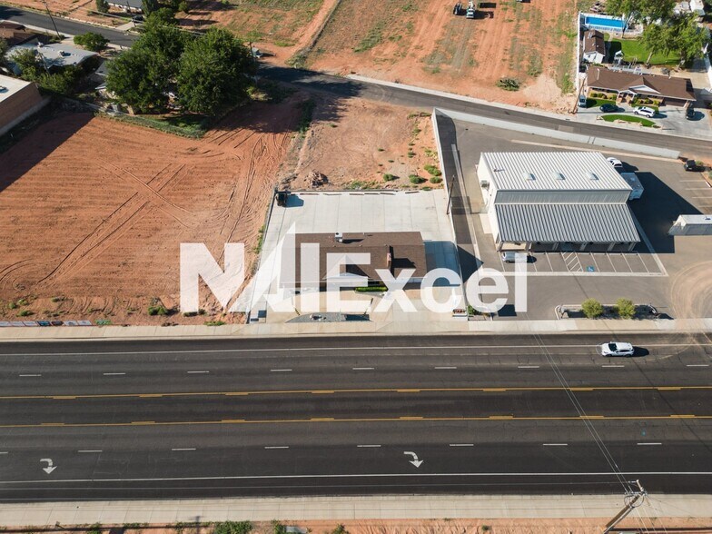 More Photos Of 2357 Santa Clara Dr, Santa Clara General Retail For Lease