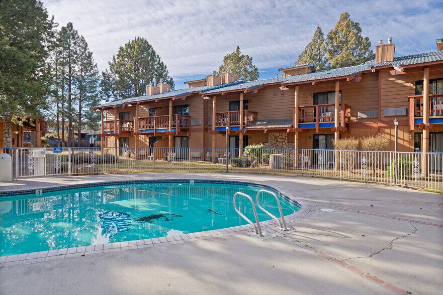 More Photos Of 3105 NW O. B. Riley Rd, Bend Hotel For Sale