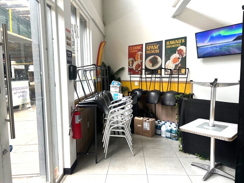 More Photos Of 902 Broadway, Brooklyn Storefront Retail Office For Lease