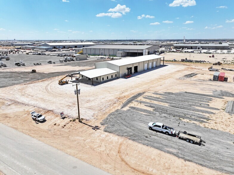 More Photos Of 12316 County Road 137, Odessa Warehouse For Lease