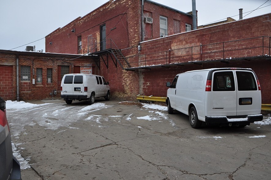 More Photos Of 214-216 E Main Ave, Bismarck Storefront Retail Office For Lease