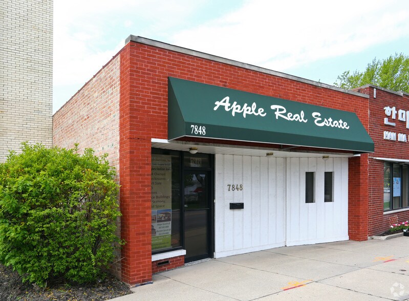 Primary Photo Of 7848 Lincoln Ave, Skokie Office Residential For Sale