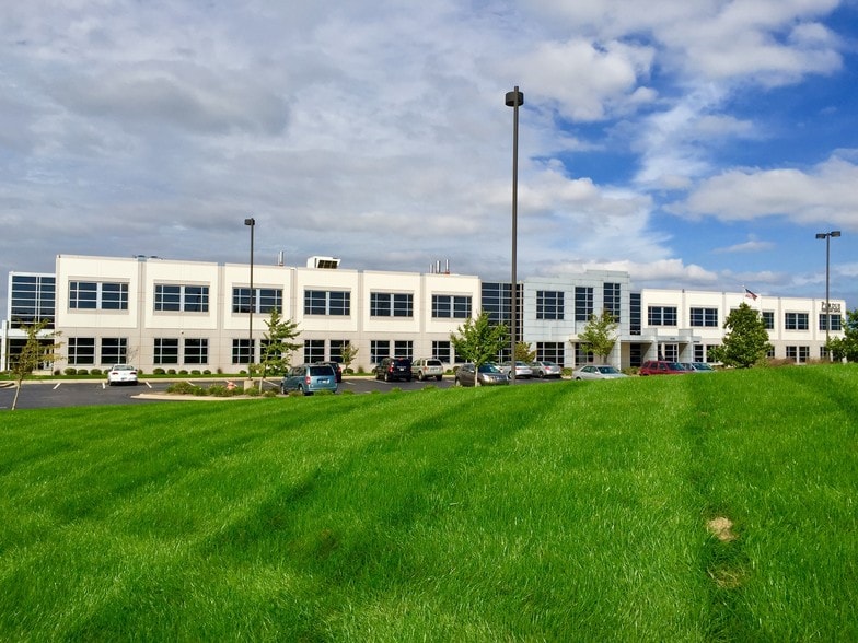 More Photos Of 9800 Connecticut St, Merrillville Office For Lease