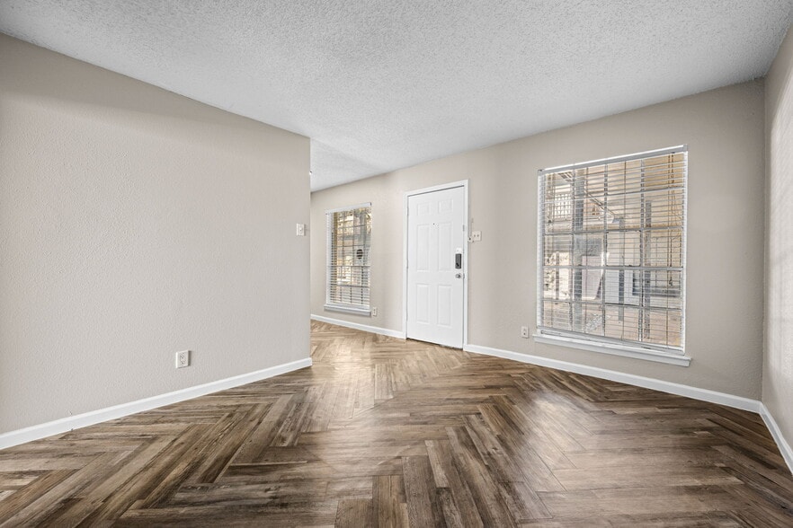 More Photos Of 5317 Junius St, Dallas Apartments For Sale