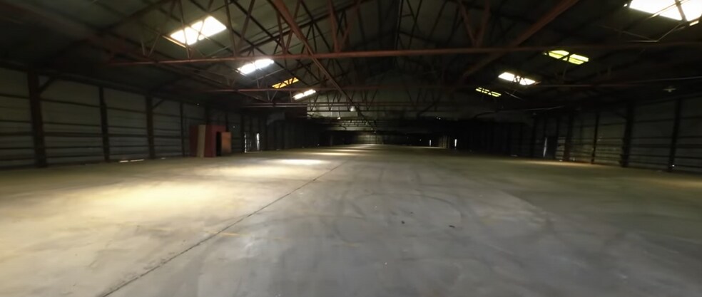 More Photos Of 701 Xavier St, Alexandria Warehouse For Lease