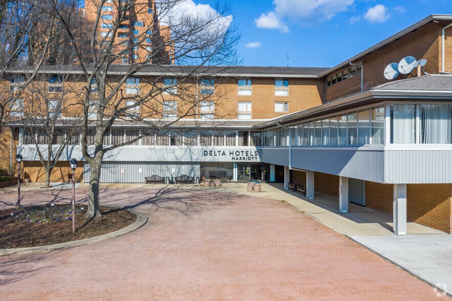 Primary Photo Of 5100 Falls. Rd, Baltimore Hotel For Sale