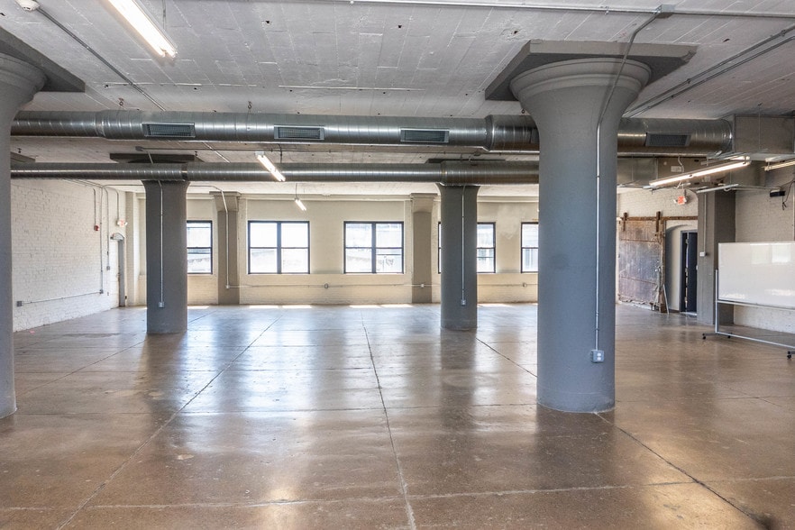 More Photos Of 1023-1025 Hamilton St, Philadelphia Loft Creative Space For Lease