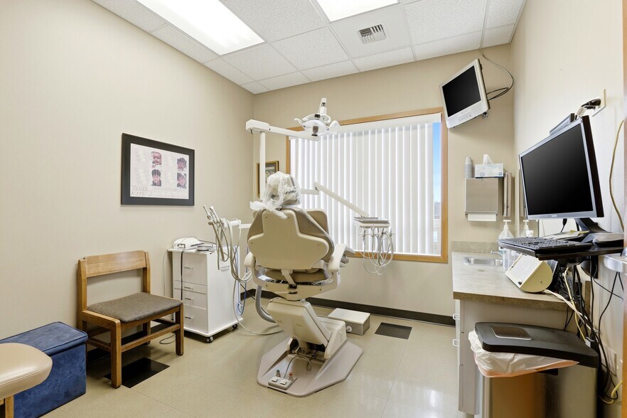 More Photos Of 3804 Kern Way, Yakima Office For Lease