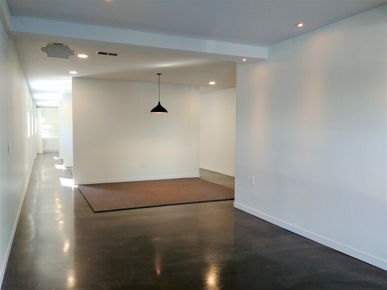 More Photos Of 644 Emerson St, Palo Alto Office For Lease
