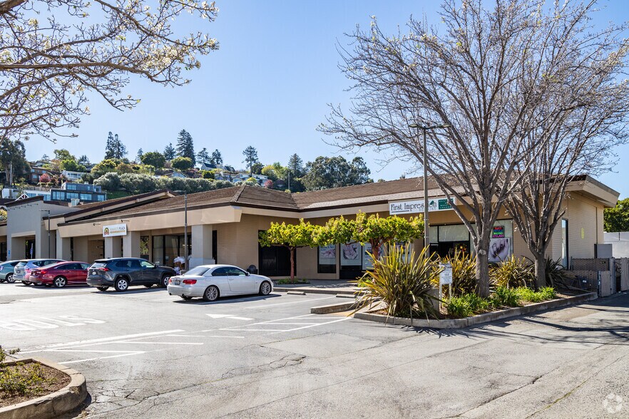 Primary Photo Of 800-890 Ralston Ave, Belmont Drugstore For Lease