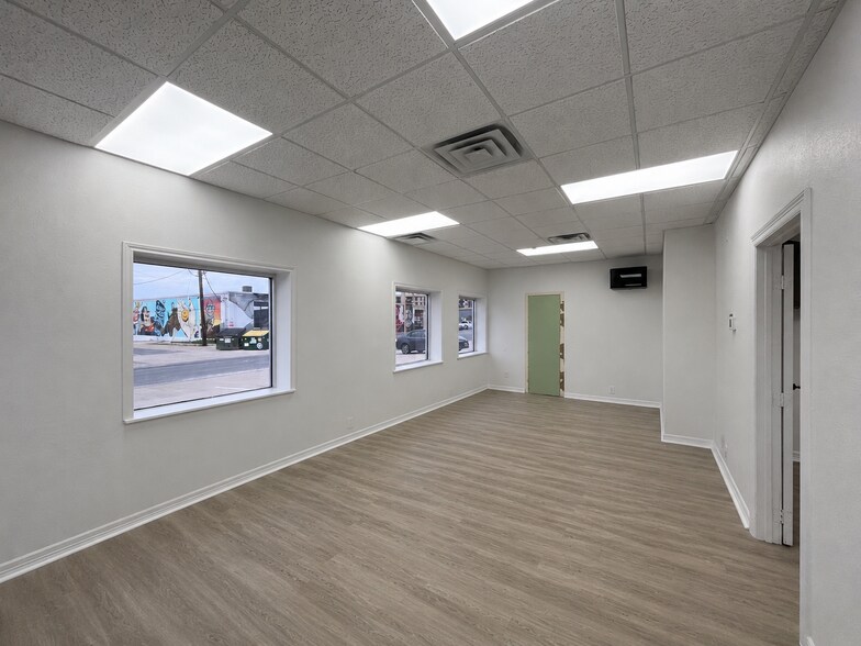 More Photos Of 400 E St Elmo Rd, Austin Unknown For Lease