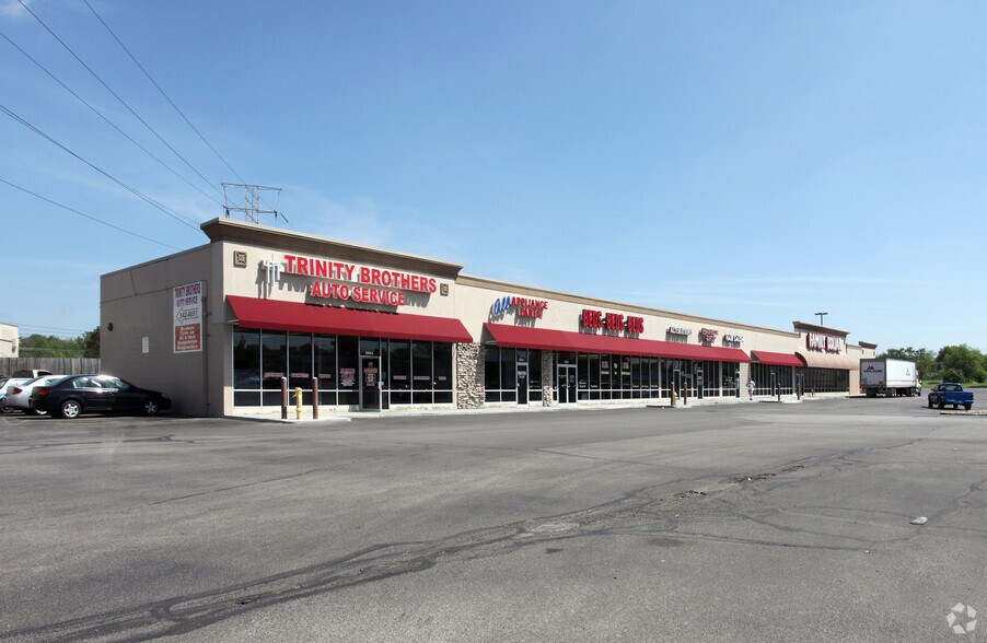 More Photos Of 6800 Pendleton Pike, Indianapolis Unknown For Lease