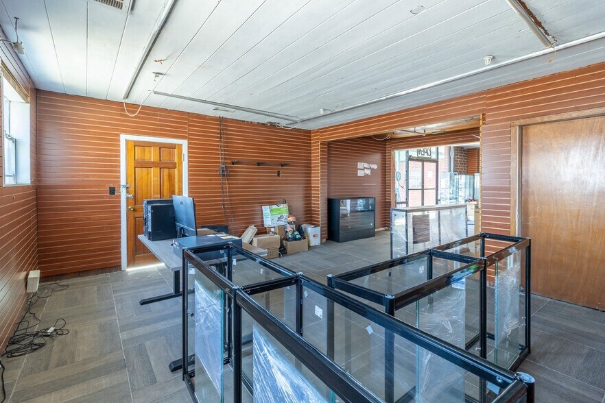 More Photos Of 303 W Walnut Ave, Dalton Flex For Lease