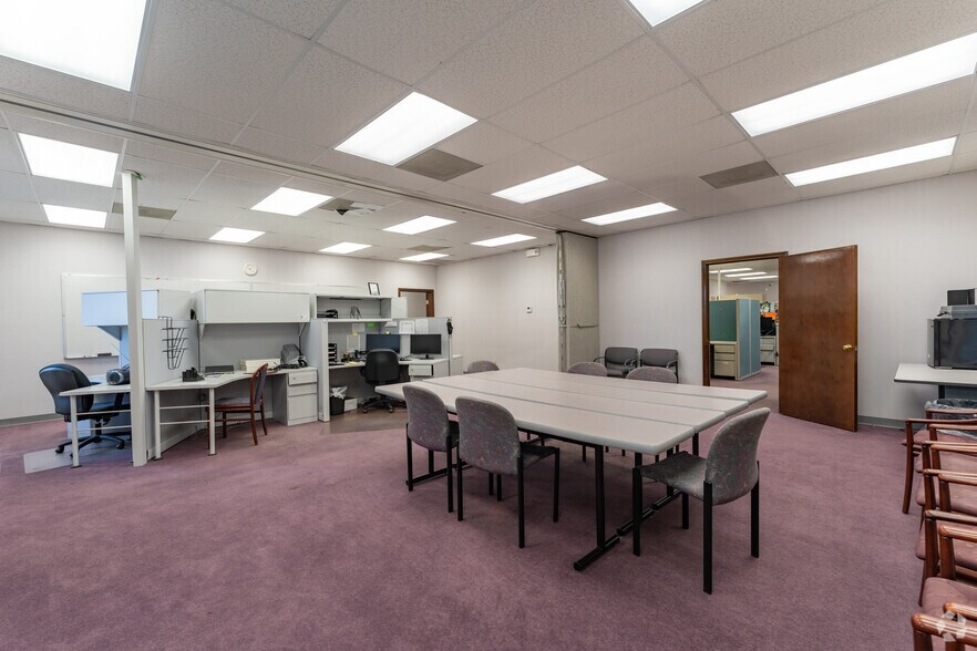 More Photos Of 1 Corporate Dr, Swansea Daycare Center For Sale