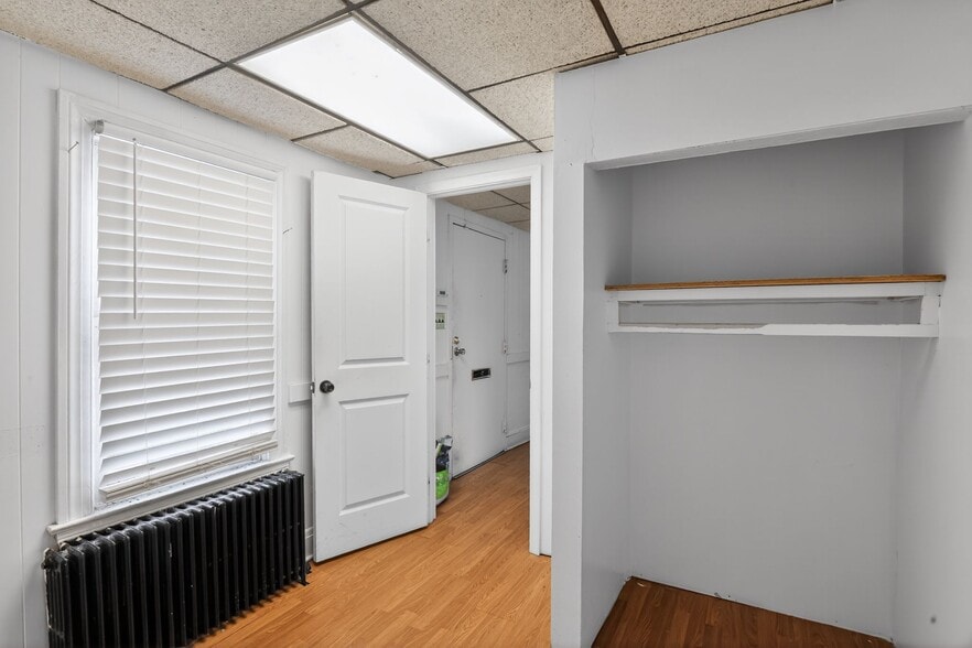 More Photos Of 920 N Salisbury Blvd, Salisbury Storefront Retail Residential For Sale