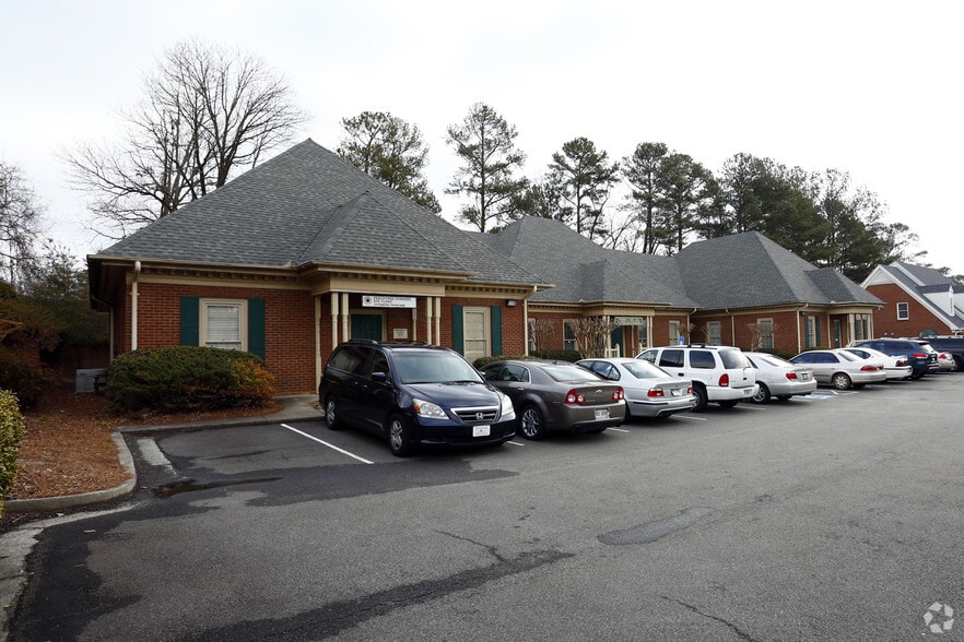 More Photos Of 4045 Wetherburn Way, Peachtree Corners Medical For Lease