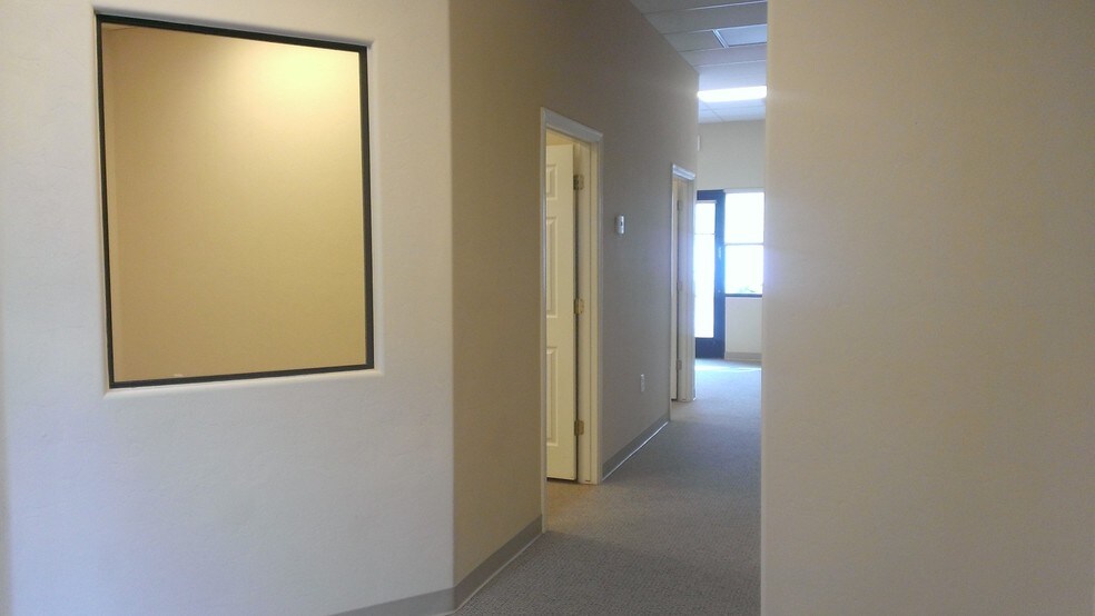 More Photos Of 512 E Whitehouse Canyon Rd, Green Valley Medical For Sale