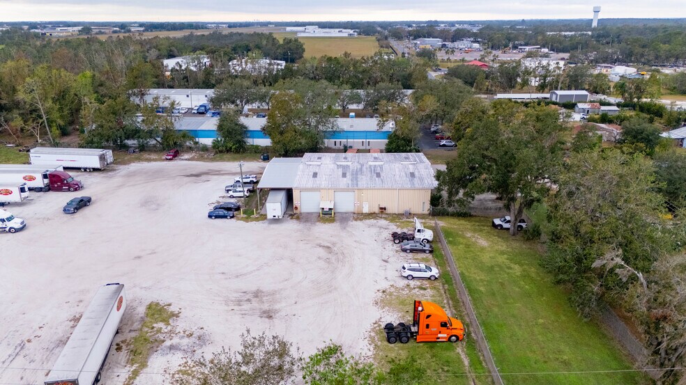 More Photos Of 2701 Airport Rd, Plant City Warehouse For Sale