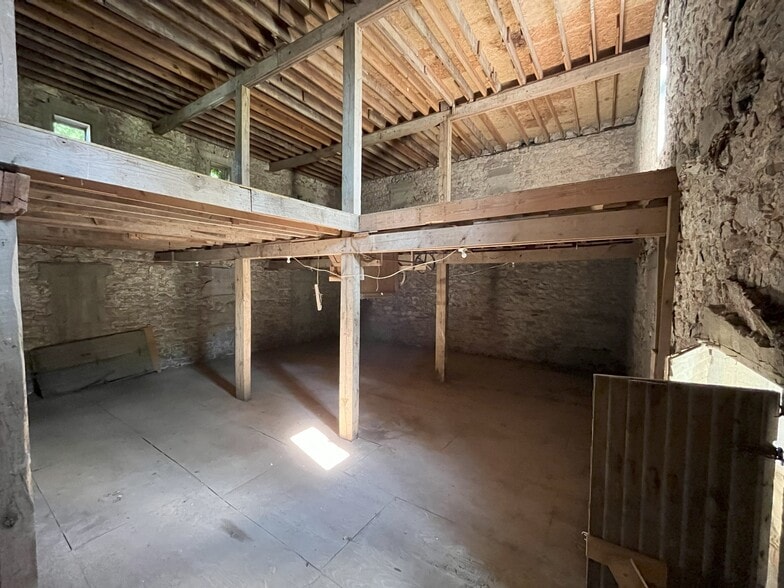 More Photos Of 311 Old Mill Rd, Rhome Restaurant For Sale