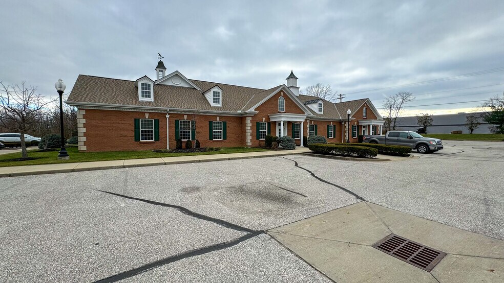 More Photos Of 5901 Montclair Blvd, Milford Office For Lease