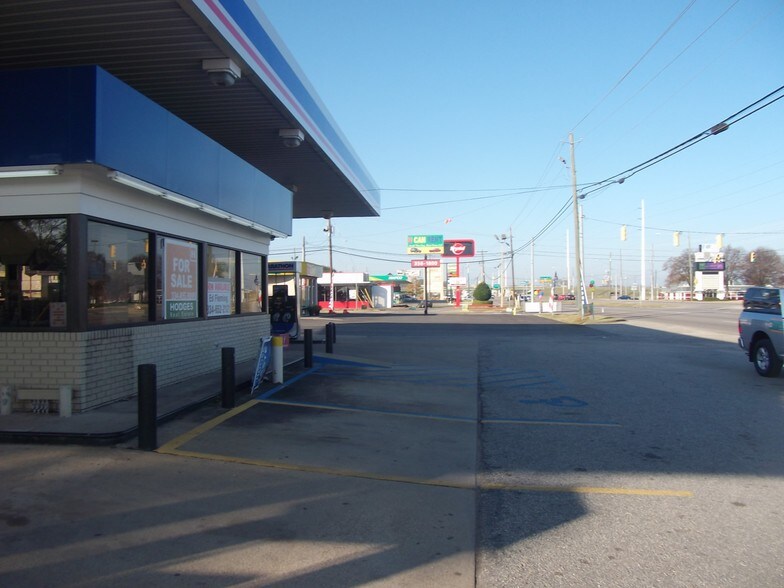 More Photos Of 5670 Atlanta Hwy, Montgomery Convenience Store For Lease