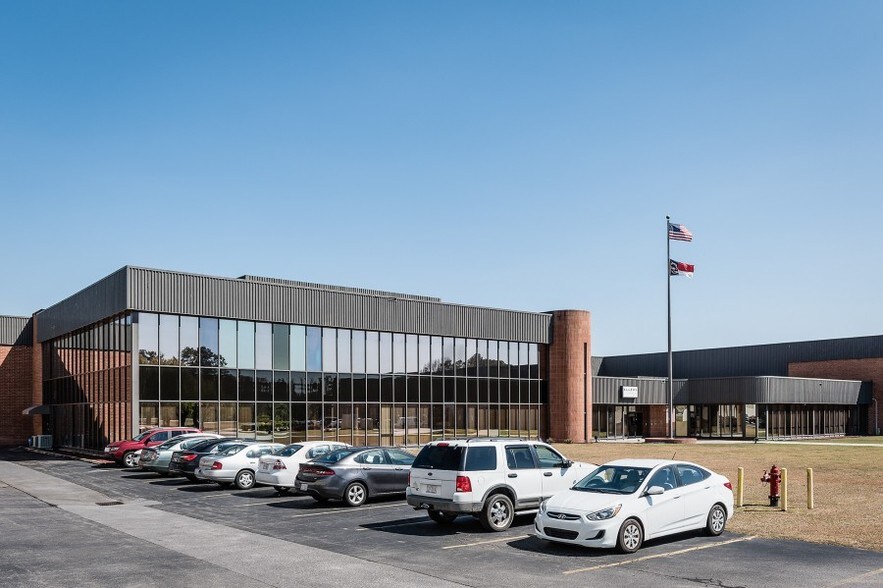 Primary Photo Of 107 Tom Starling Rd, Fayetteville Distribution For Lease