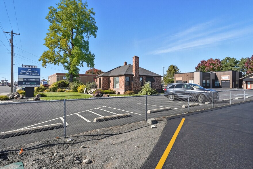 More Photos Of 15803 E Sprague Ave, Spokane Valley Office For Lease