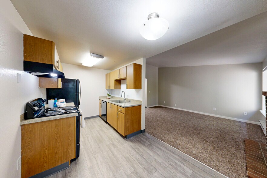 More Photos Of 9896 Enterprise Ln NW, Silverdale Apartments For Sale