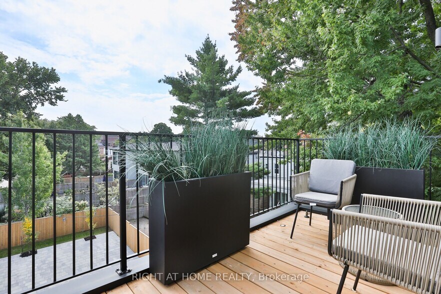 More Photos Of 2343 Gerrard St E, Toronto Apartments For Sale