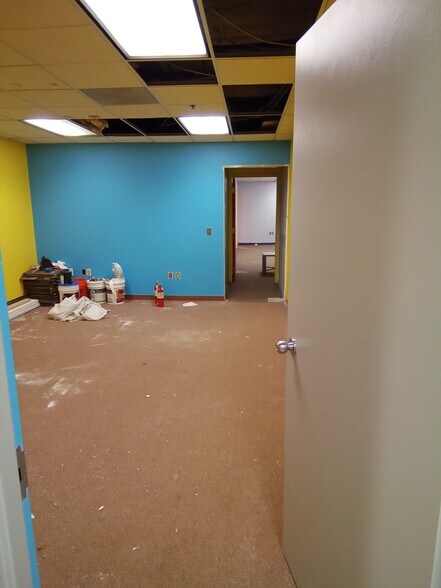 More Photos Of 15 Matthews St, Goshen Office For Sale