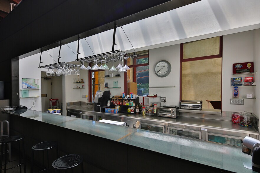 More Photos Of 775-793 Laguna Canyon Rd, Laguna Beach General Retail For Sale