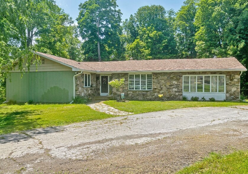 Primary Photo Of 28 Southside Ln, Scott Township Specialty For Sale